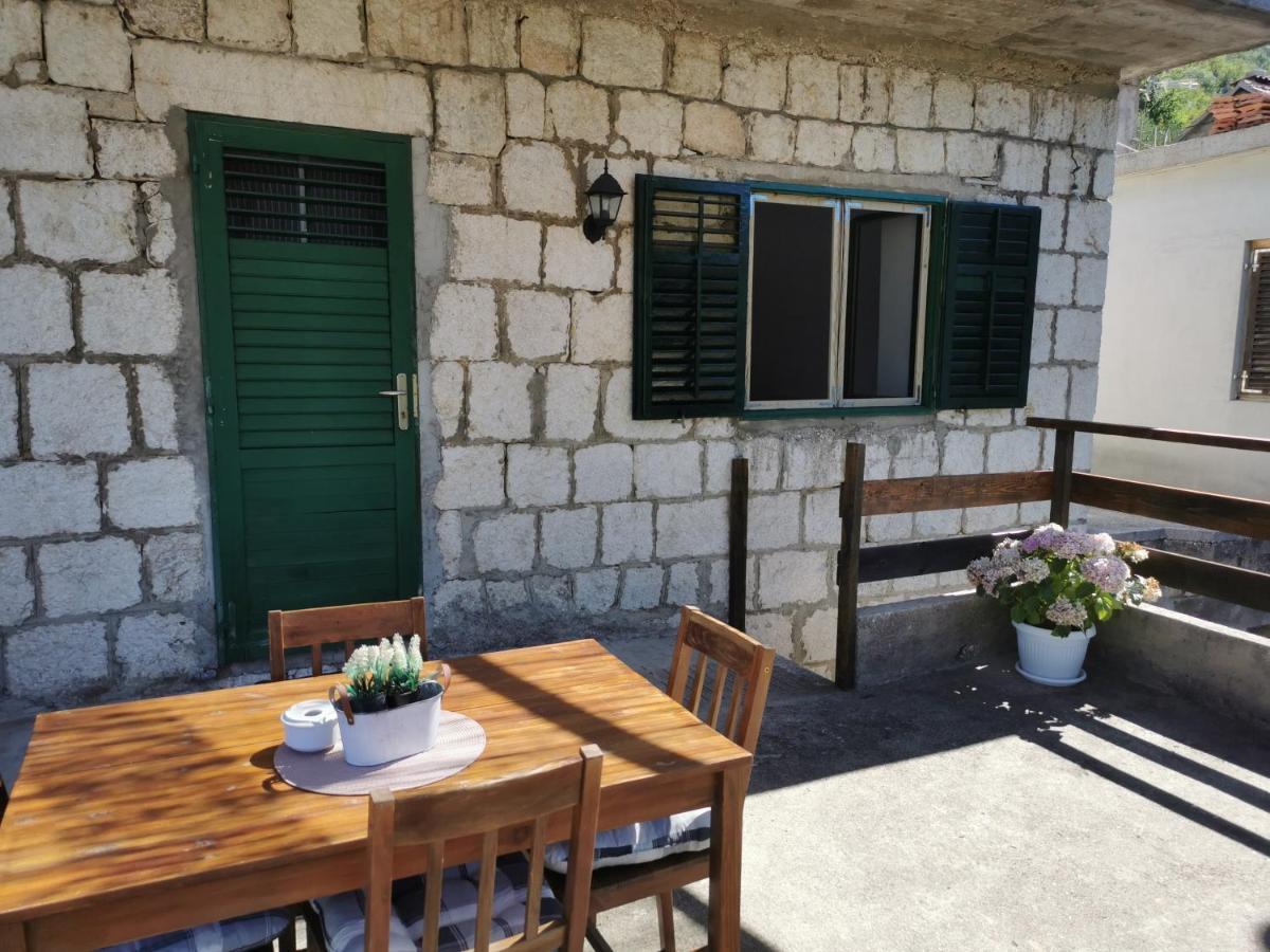 Apartment Mari Ostrvica Exterior foto